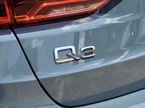 2025�� quattro 45�����ذ� 35TFSI ʱ�ж�����