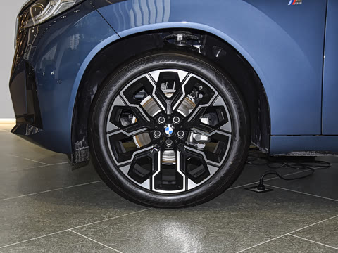2026�� xDrive30L ������ M�˶���ҹ��װ