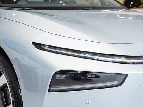 2026�� ���� 725 Max �콢��