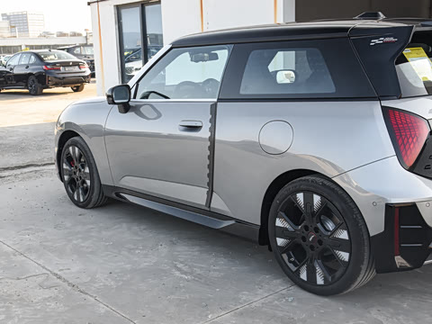 2025�� �Ŀ� JOHN COOPER WORKS
