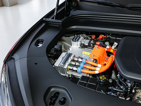 2025�� ���� Ultra�� 52kWh 6���棨896�߼����״