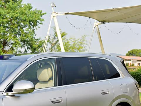 2025�� ���� Ultra ����������