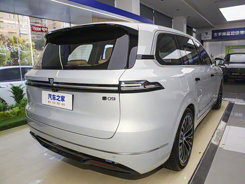 2025�� ����Ultra+����������