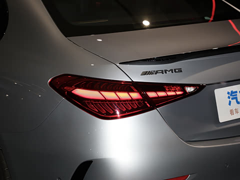 2026�� AMG C 43 4MATIC