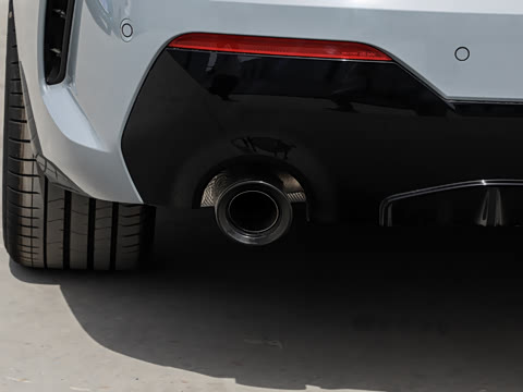 2026�� 430i M�˶���ҹ��װ