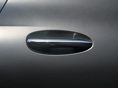 2026�� �Ŀ� AMG CLE 53 4MATIC+ ������ܳ�