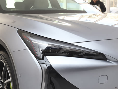 2025�� �Ŀ� 560MAX 185kW