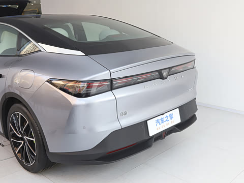 2025�� �Ŀ� 560MAX 185kW