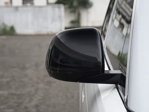 2026�� 400PS Dynamic SE