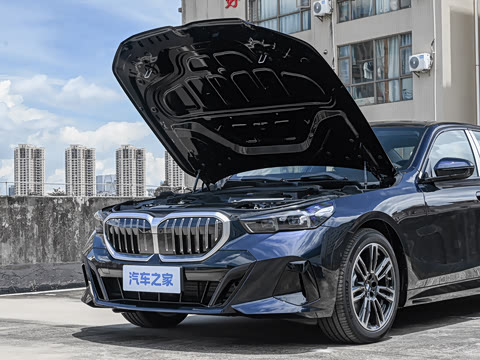 2026�� 525i M�˶���װ