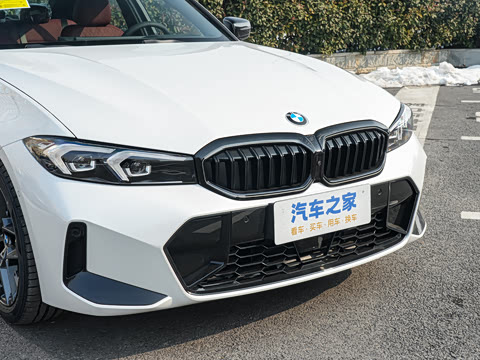 2026�� 330i M�˶���ҹ��װ
