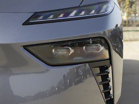 2026 007+  650 Ultra+״