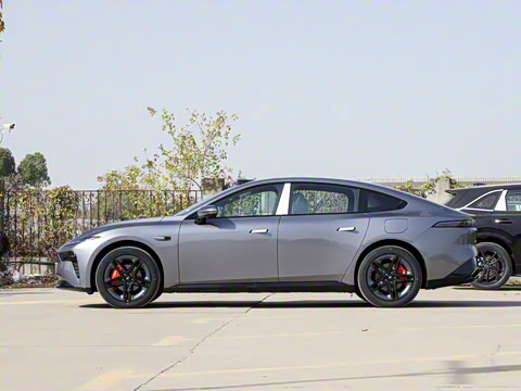 2026 007+  650 Ultra+״