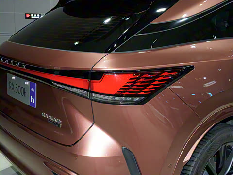 2026�� 500h ����F SPORT Performance