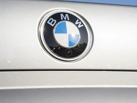 2026�� 735Li ������װ