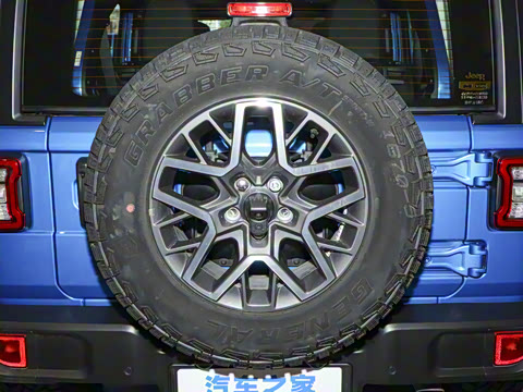 2025�� 2.0T ٪�޼�����̽����