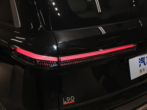 2025�� Ultra ������