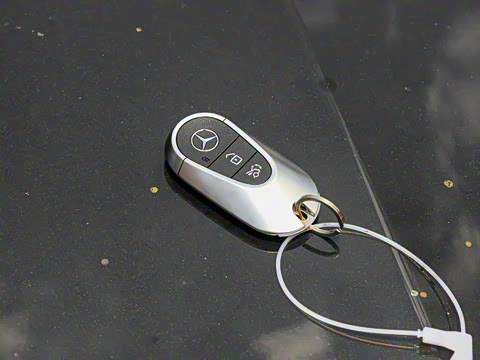 2025�� �Ŀ� E 260 L