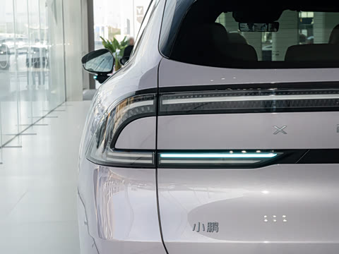 2026�� ���� 702 Max �콢��