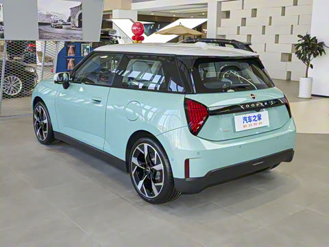 2026�� 463km COOPER SE ������