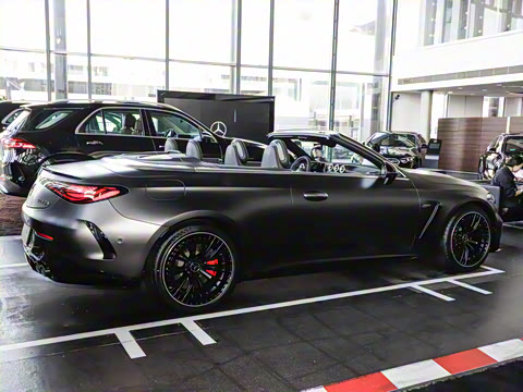 2025 AMG CLE 53 4MATIC+ ܳ