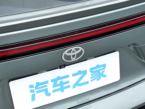 2026�� 700 Max