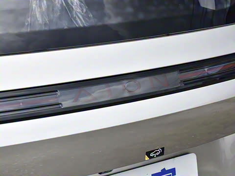 2025�� Plus 610 ������