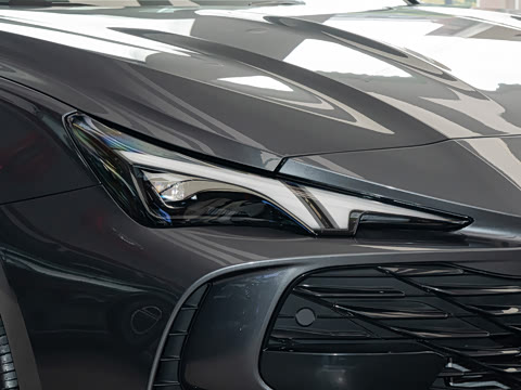 2026�� 2.0T Trophy+ �����˶���