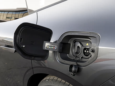 2025�� 240����Ultra H5