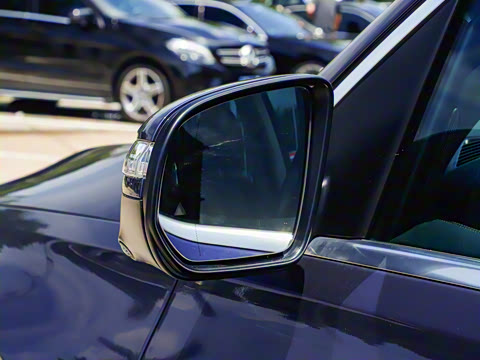 2025�� GLS 450 4MATIC ������