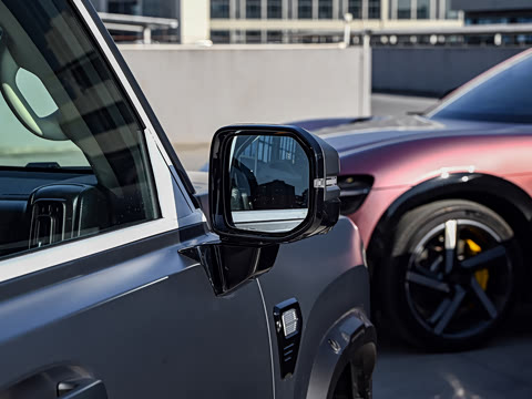 2025�� 2.0T 4WD Pro