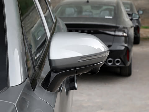 2027�� 2.0T �Զ�������ӥ500��