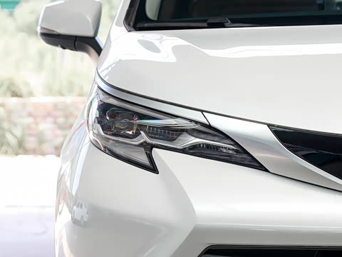 2027�� 2.5L ˫������������