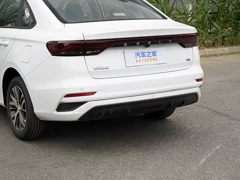 2027�� ���� 1.5L CVT������