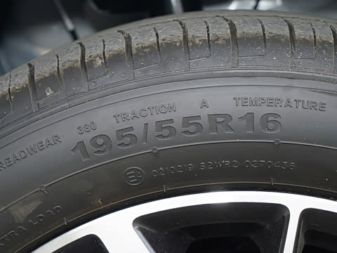 2027�� ���� 1.5L CVT������