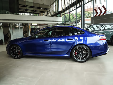 2025�� M5