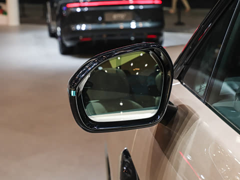 2026�� 102kWh ����ǩ����