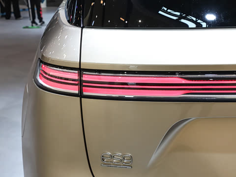 2026�� 102kWh ����ǩ����
