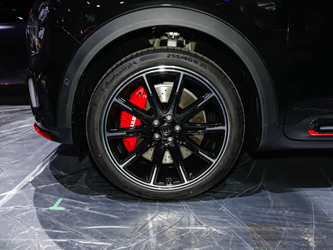 2025�� BRABUS ���ܰ�