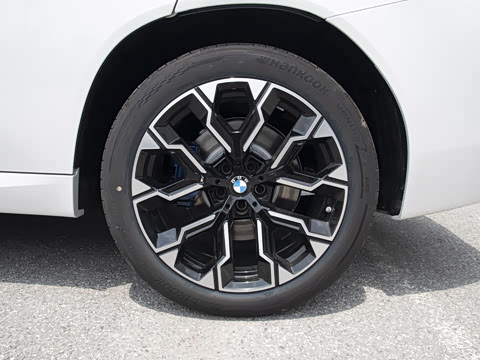 2025�� xDrive30L ������ M�˶���ҹ��װ