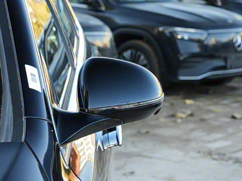 2026�� E 260 L �����