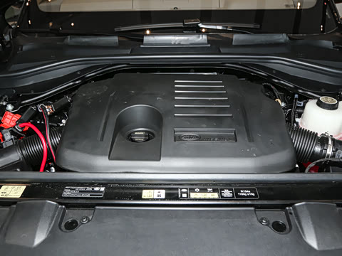 2025�� 3.0 L6 400PS SV���ٴ����ӳ��� 4��