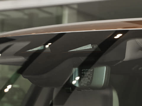 2025�� 3.0 L6 400PS SV���ٴ����ӳ��� 4��