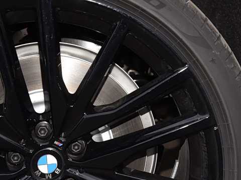 2026�� �Ŀ� xDrive 40Li ������M�˶���ҹ��װ