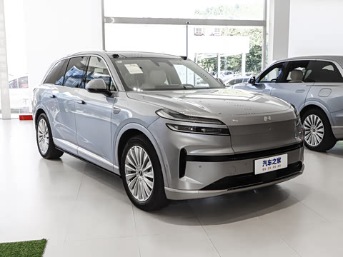 2025�� Ultra ������