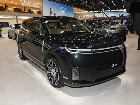 2026�� ���� 750 �����콢��