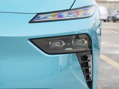 2026 007+  565 Ultra+״