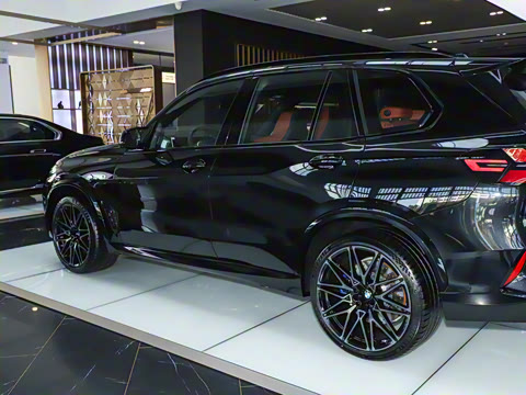 2024�� X5 M ������