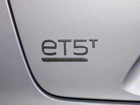 2025�� �ھ������ 100kWh Touring