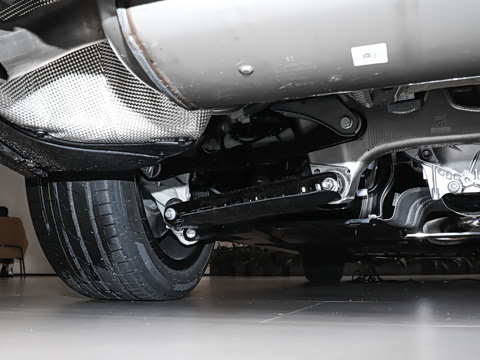 2026�� 530Li ������ M�˶���װ